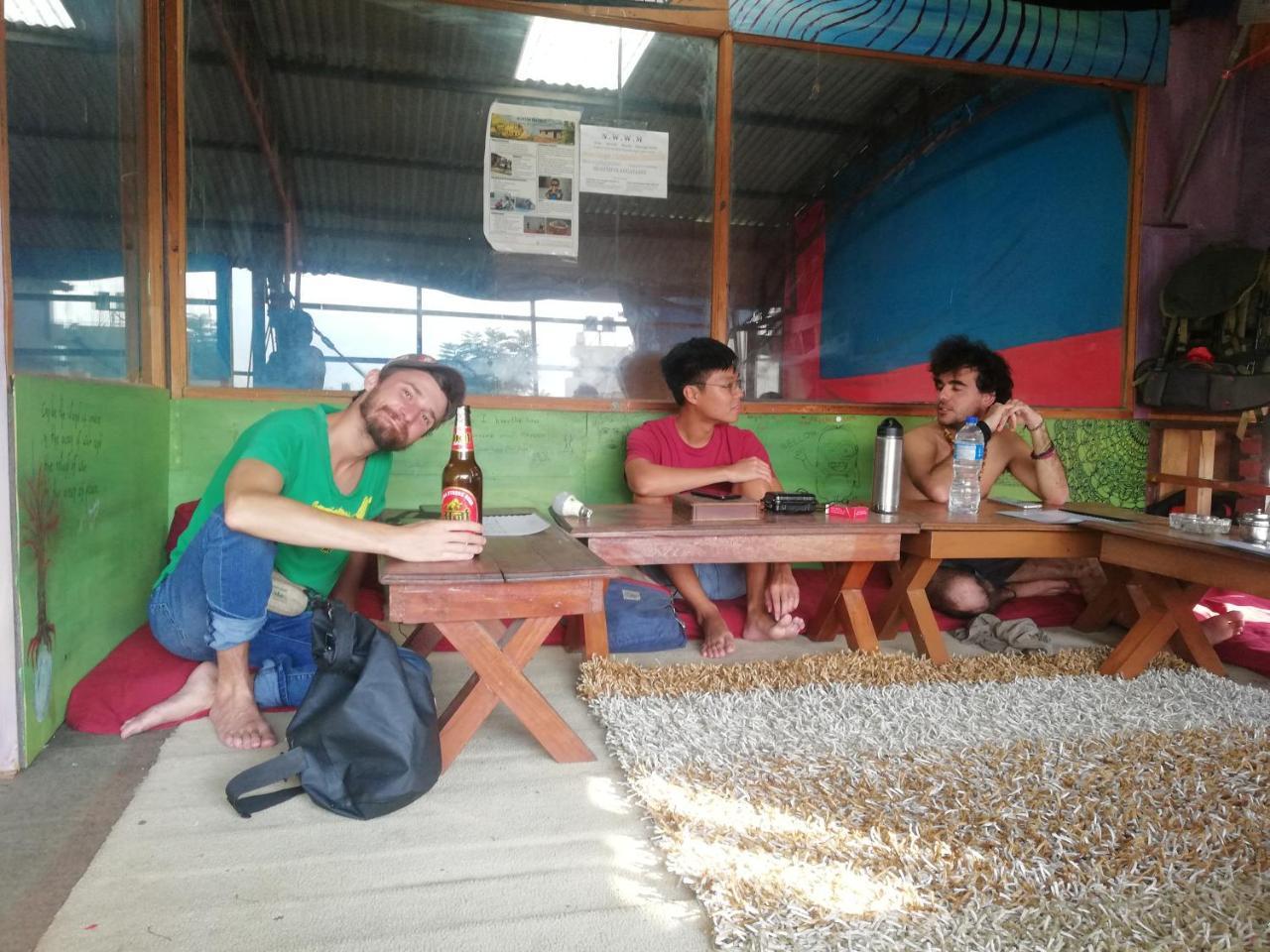 Fireflies Hostel Kathmandu Buitenkant foto