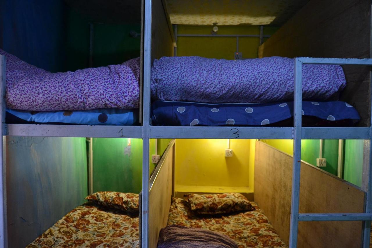 Fireflies Hostel Kathmandu Buitenkant foto