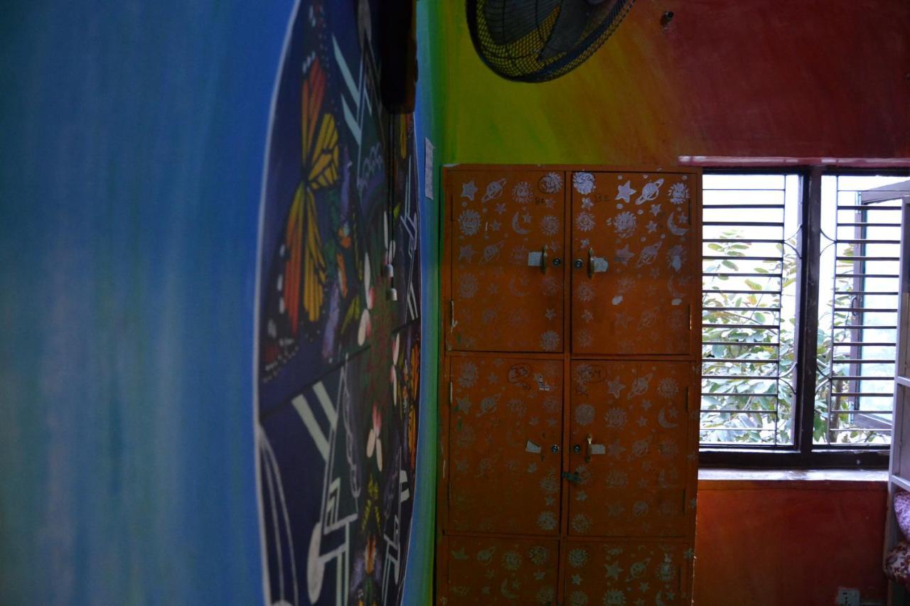 Fireflies Hostel Kathmandu Buitenkant foto