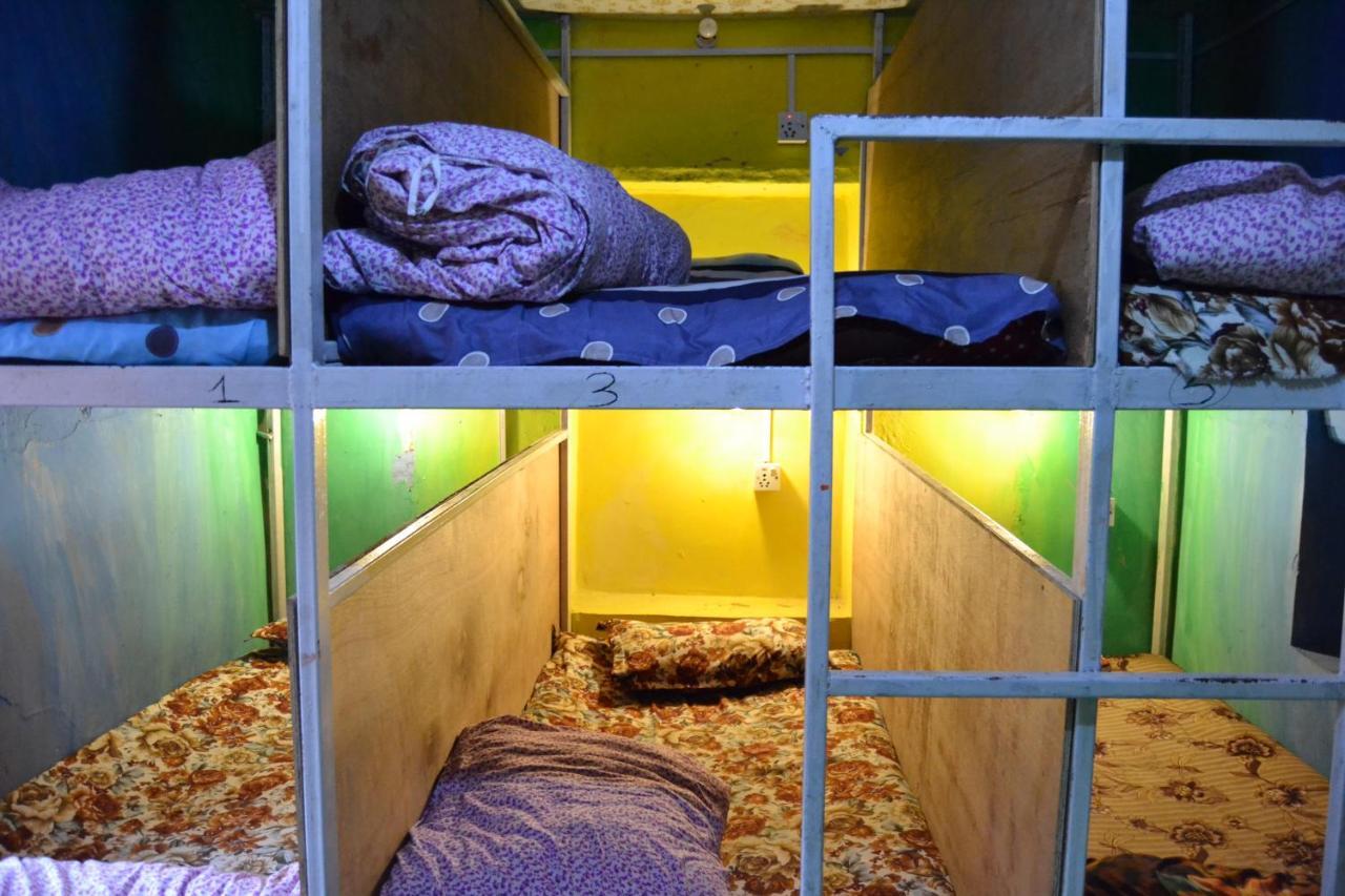 Fireflies Hostel Kathmandu Buitenkant foto