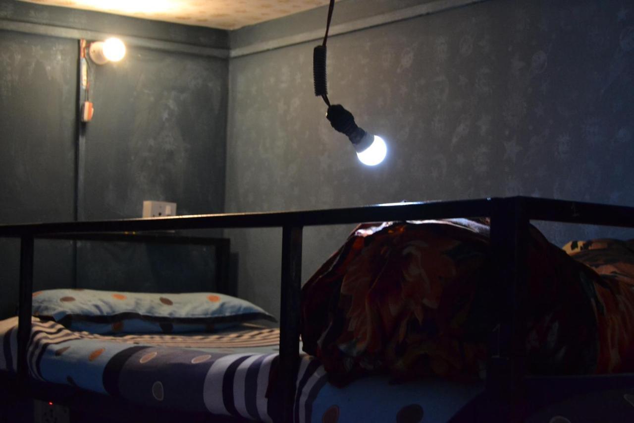 Fireflies Hostel Kathmandu Buitenkant foto
