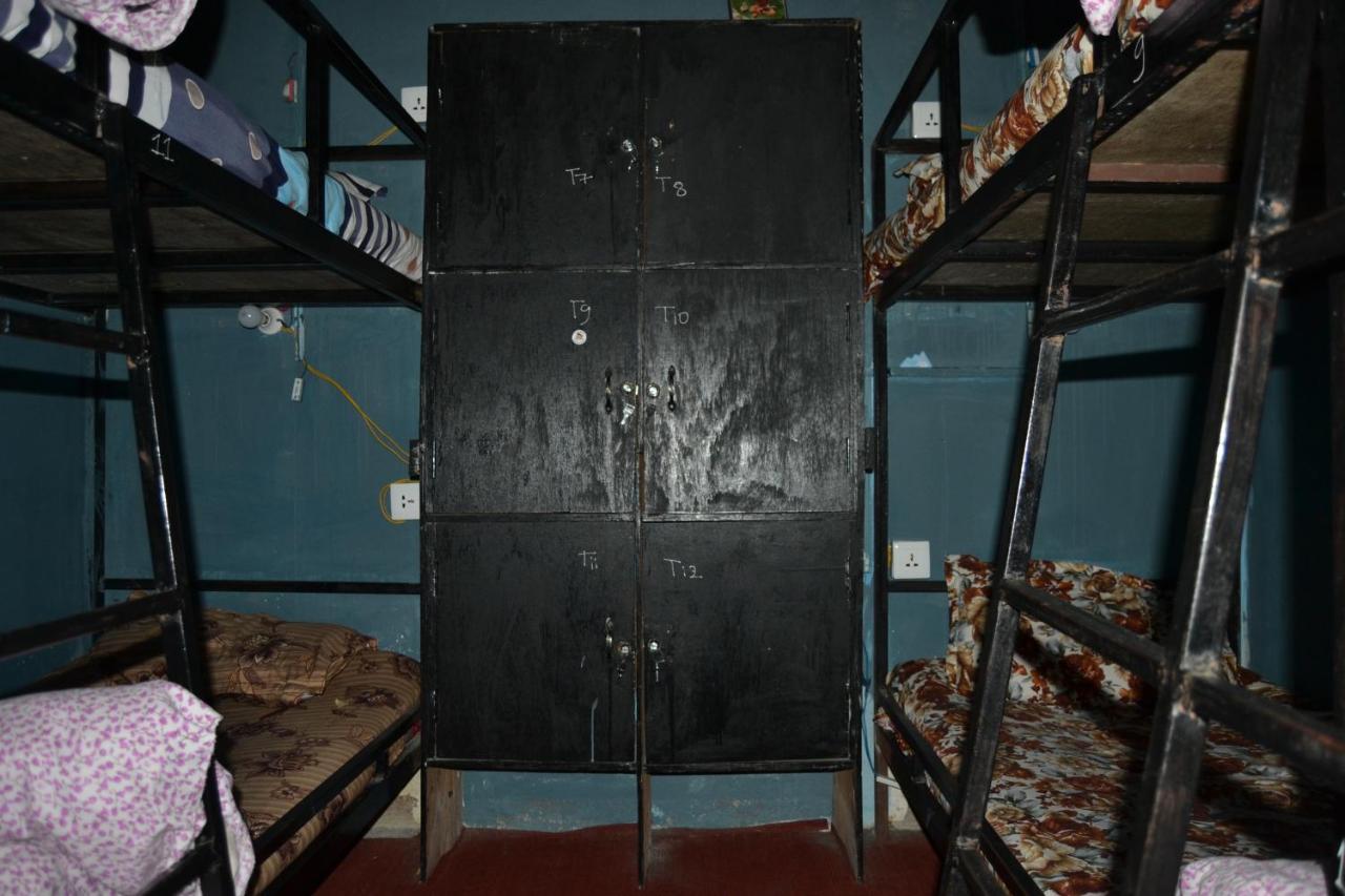 Fireflies Hostel Kathmandu Buitenkant foto