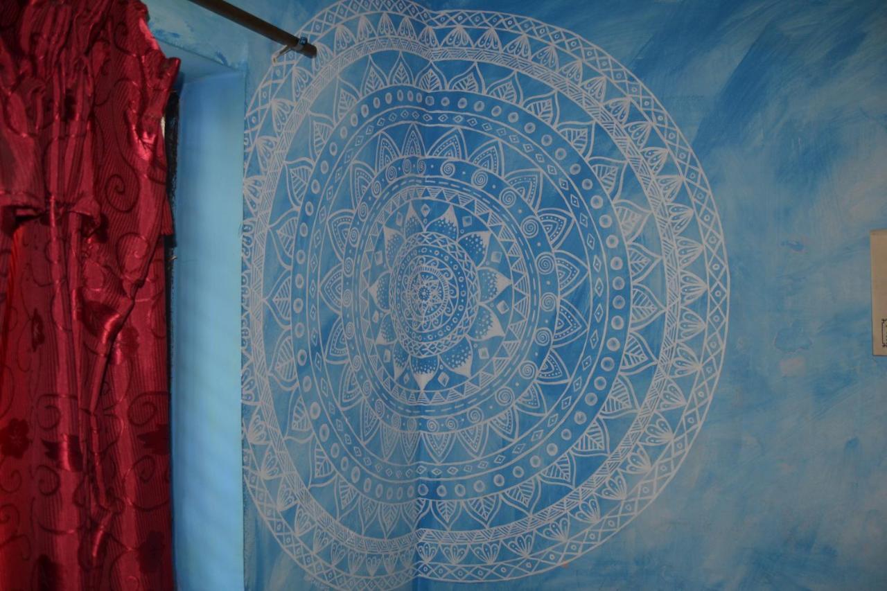 Fireflies Hostel Kathmandu Buitenkant foto