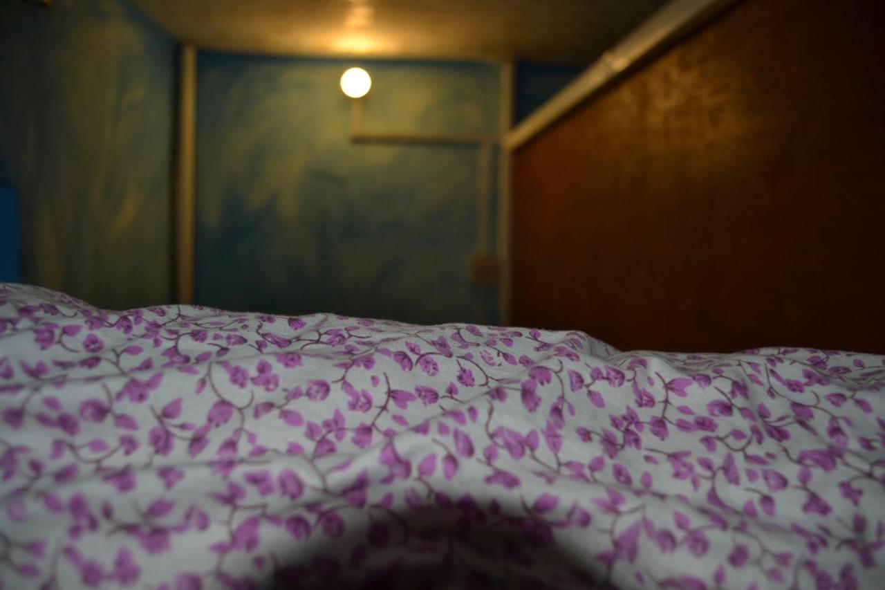 Fireflies Hostel Kathmandu Buitenkant foto