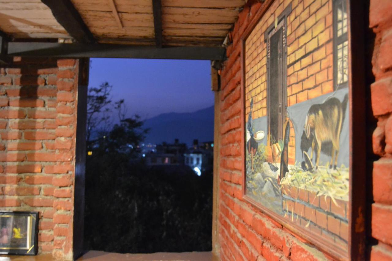 Fireflies Hostel Kathmandu Buitenkant foto